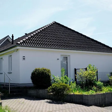 別荘 Schoenes In Brochterbeck Mit Garten By Interhome